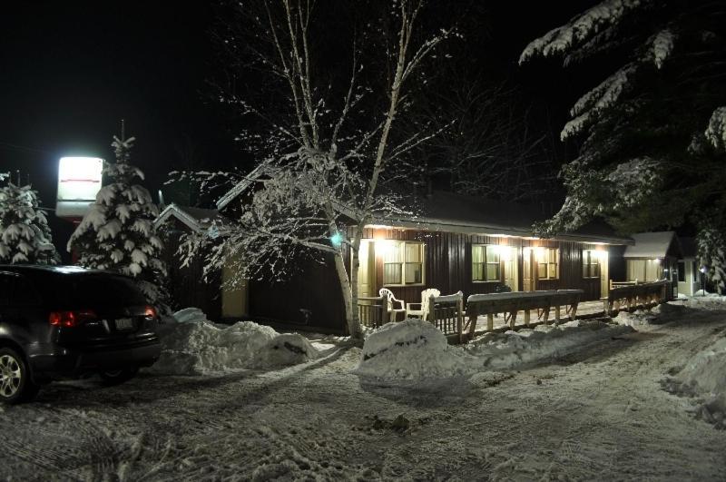 Minden Hills Red Umbrella Inn المظهر الخارجي الصورة
